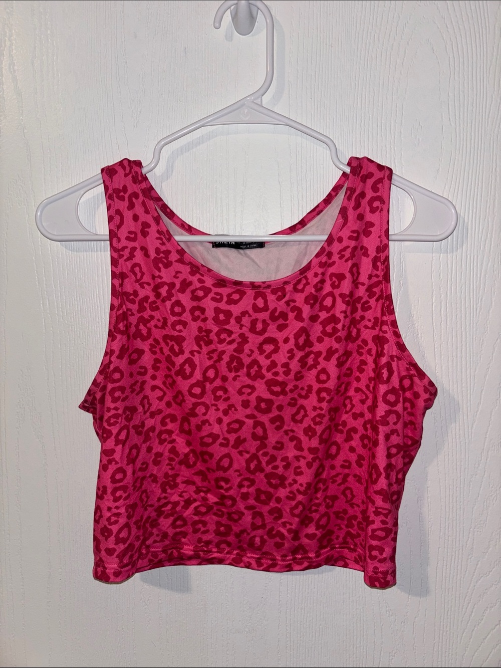 SHEIN Hot Pink Leopard Print Crop Tank
